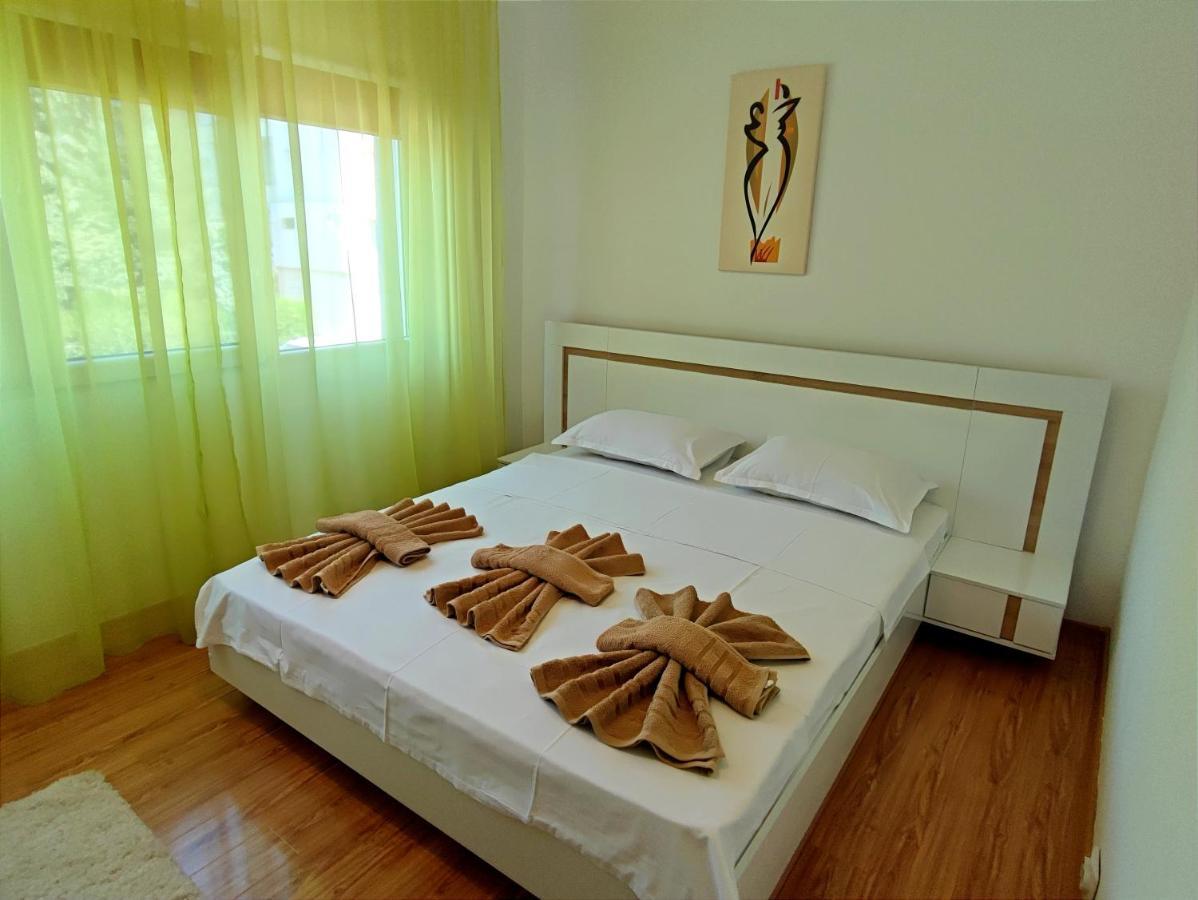 Appartement Deea à Orşova Extérieur photo