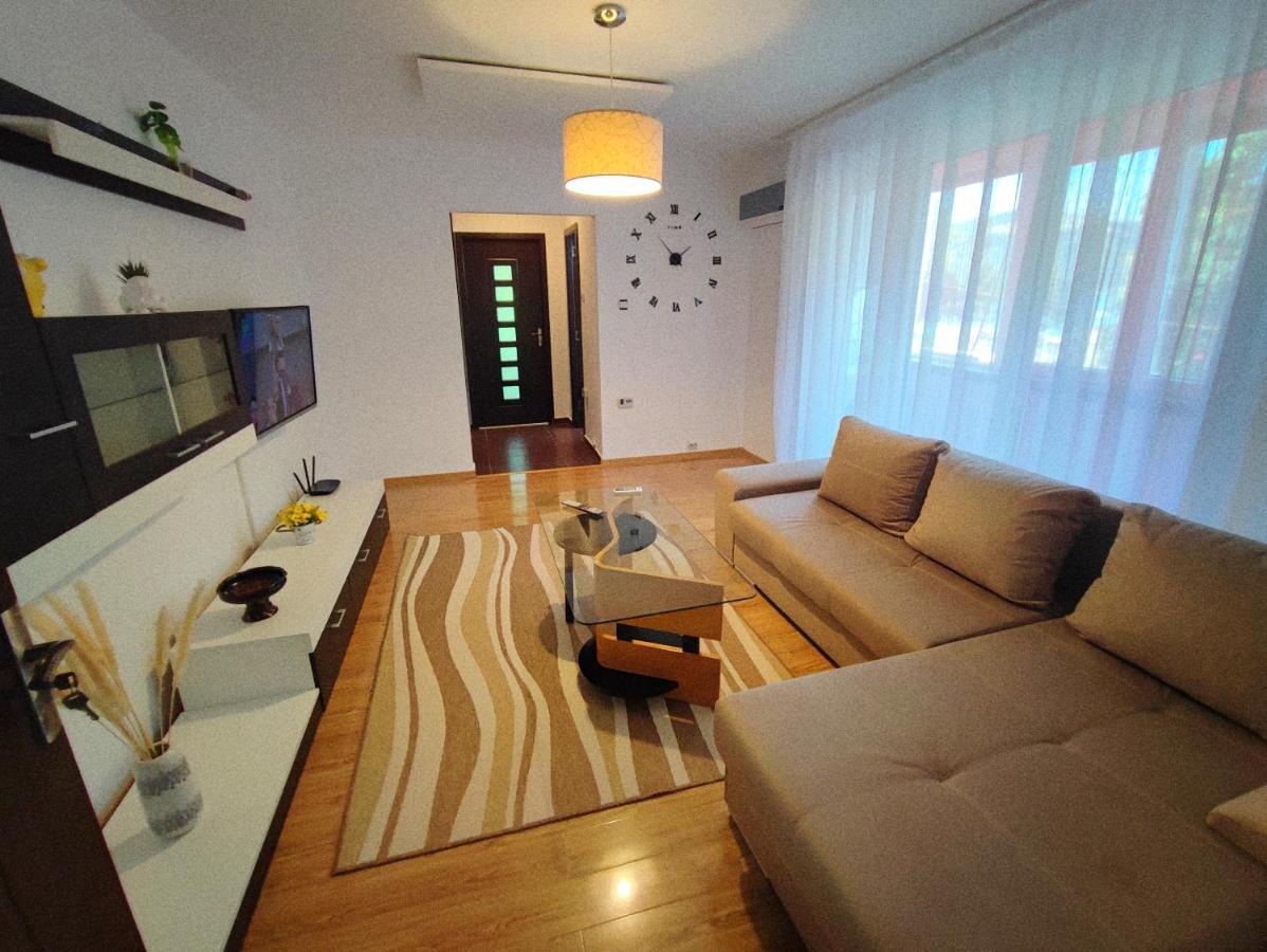 Appartement Deea à Orşova Extérieur photo